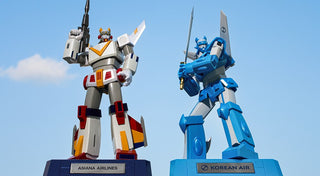 Korean Air (KE) + Asiana Airlines (OZ) x Robot Taekwon V Limited Edition Commemorative Figure Set